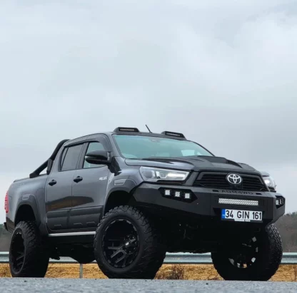 PEVNOSTNY-NARAZNIK-TOYOTA-HILUX..